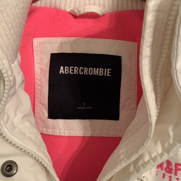 Abercrombie white ski coat - Picture 6 of 15